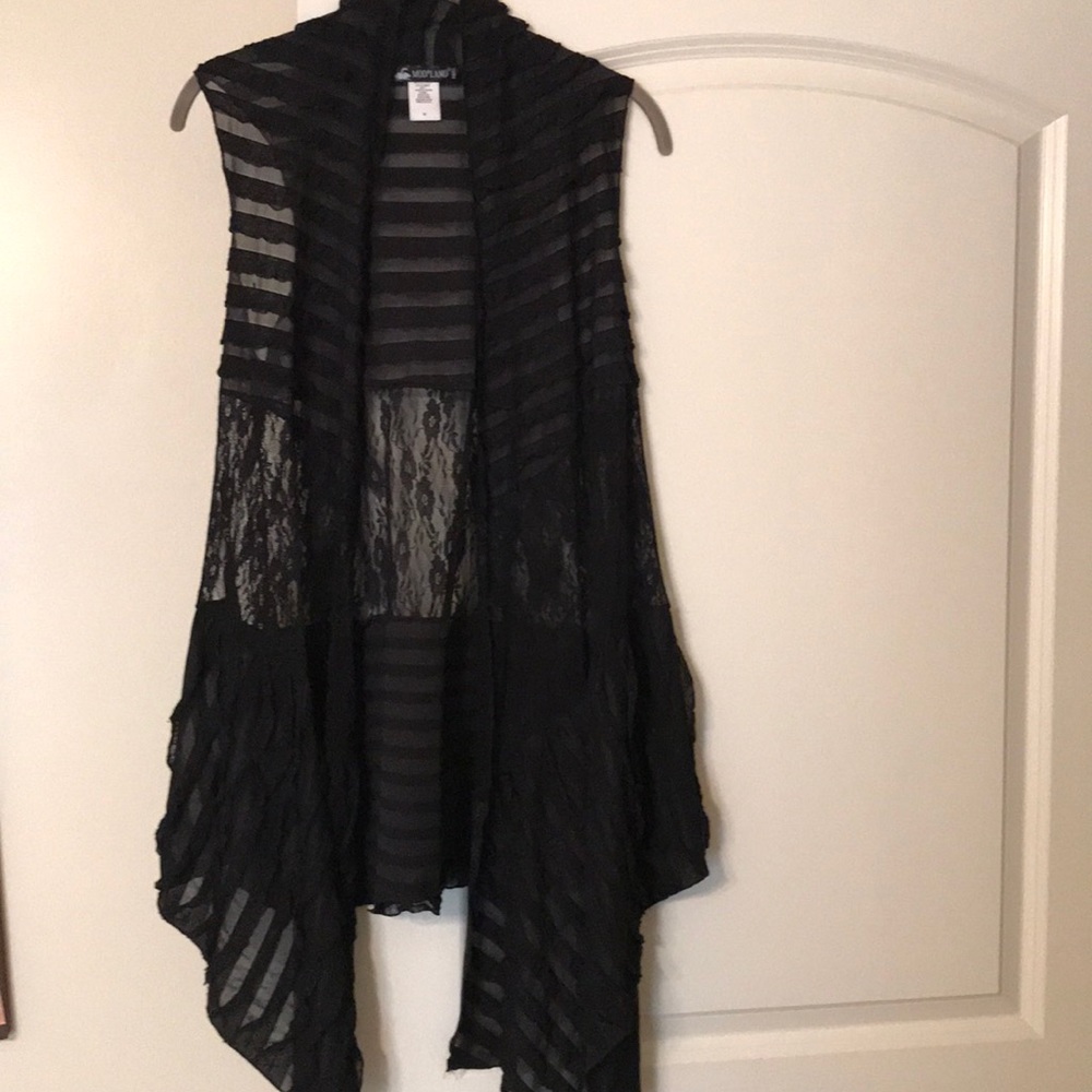 Best.. black with different fabrics.. so pretty